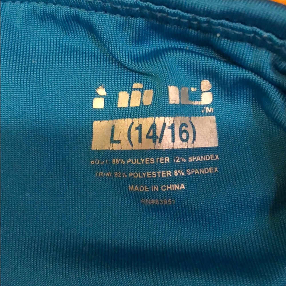 Power Capris - Picture 4 of 4